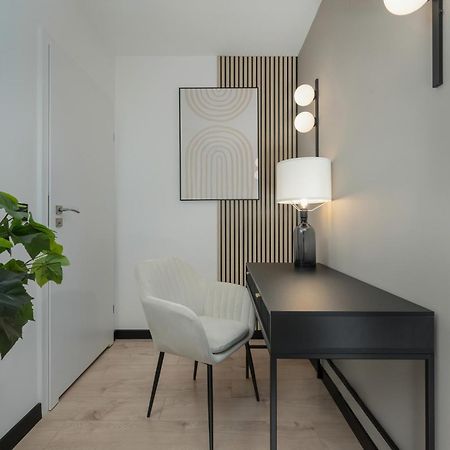 Wroclavia Apartments Dyrekcyjna By Noclegi Renters Wrocław Eksteriør billede