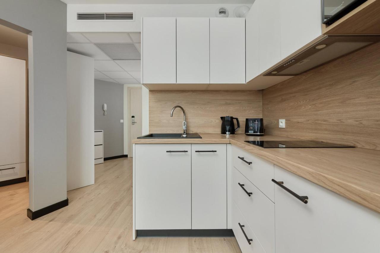Wroclavia Apartments Dyrekcyjna By Noclegi Renters Wrocław Eksteriør billede