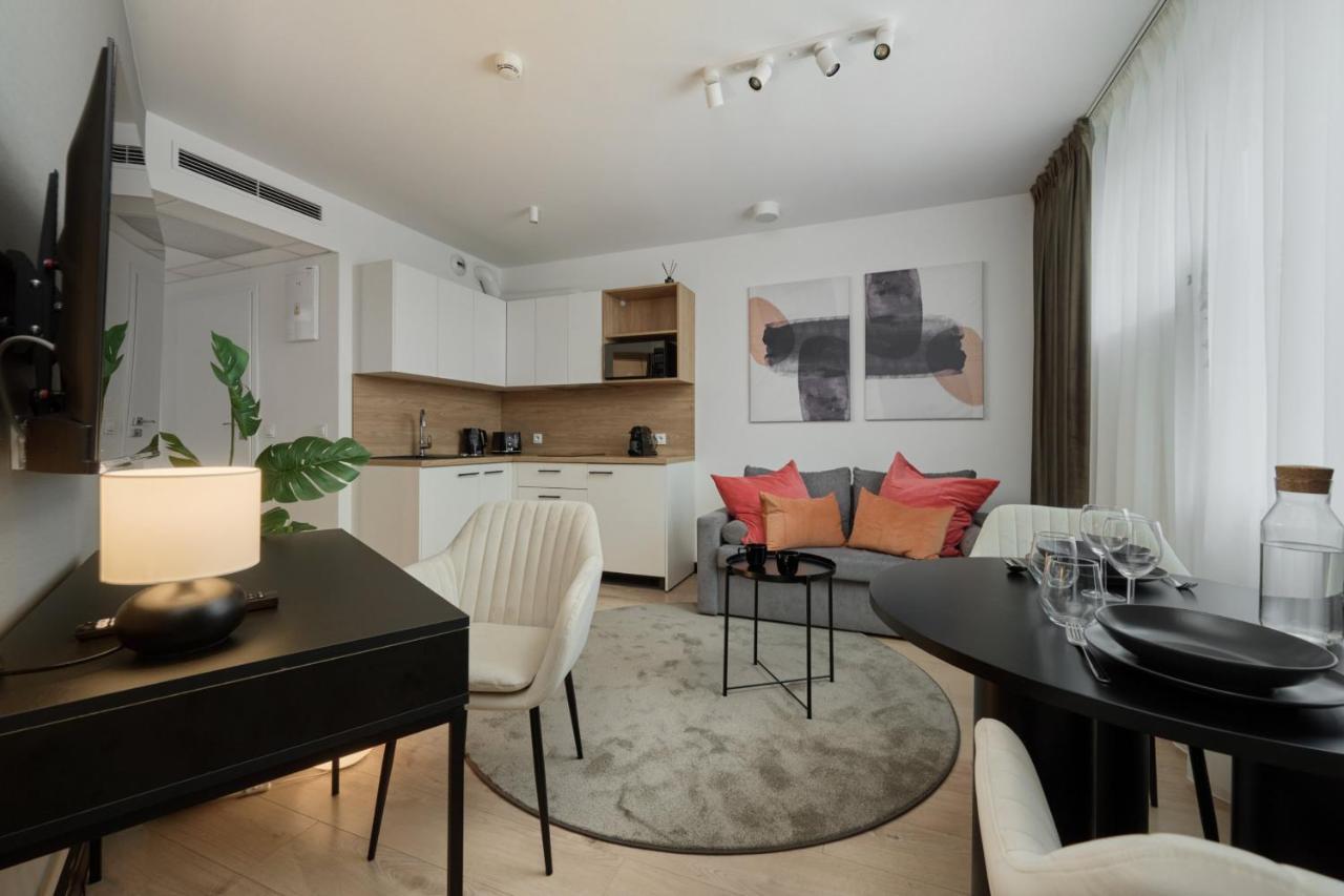 Wroclavia Apartments Dyrekcyjna By Noclegi Renters Wrocław Eksteriør billede