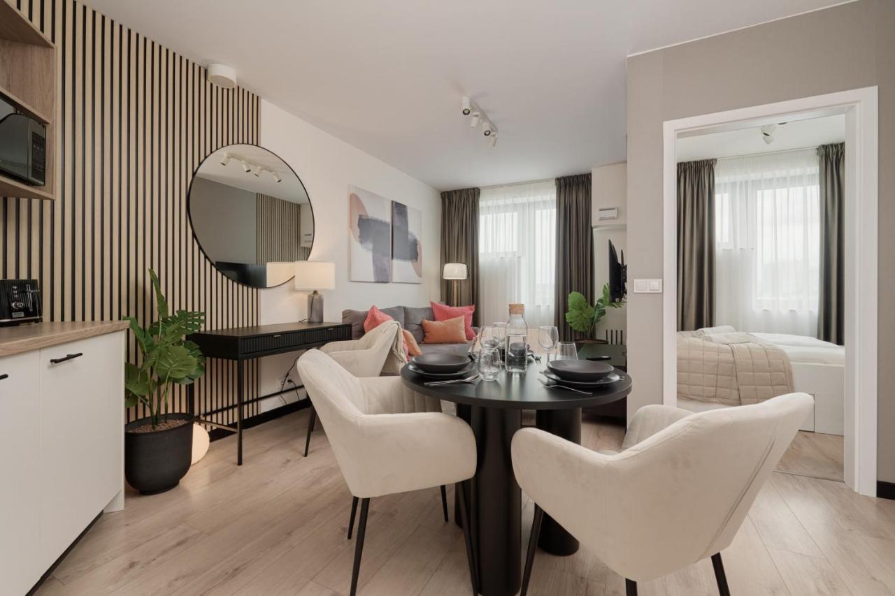 Wroclavia Apartments Dyrekcyjna By Noclegi Renters Wrocław Eksteriør billede