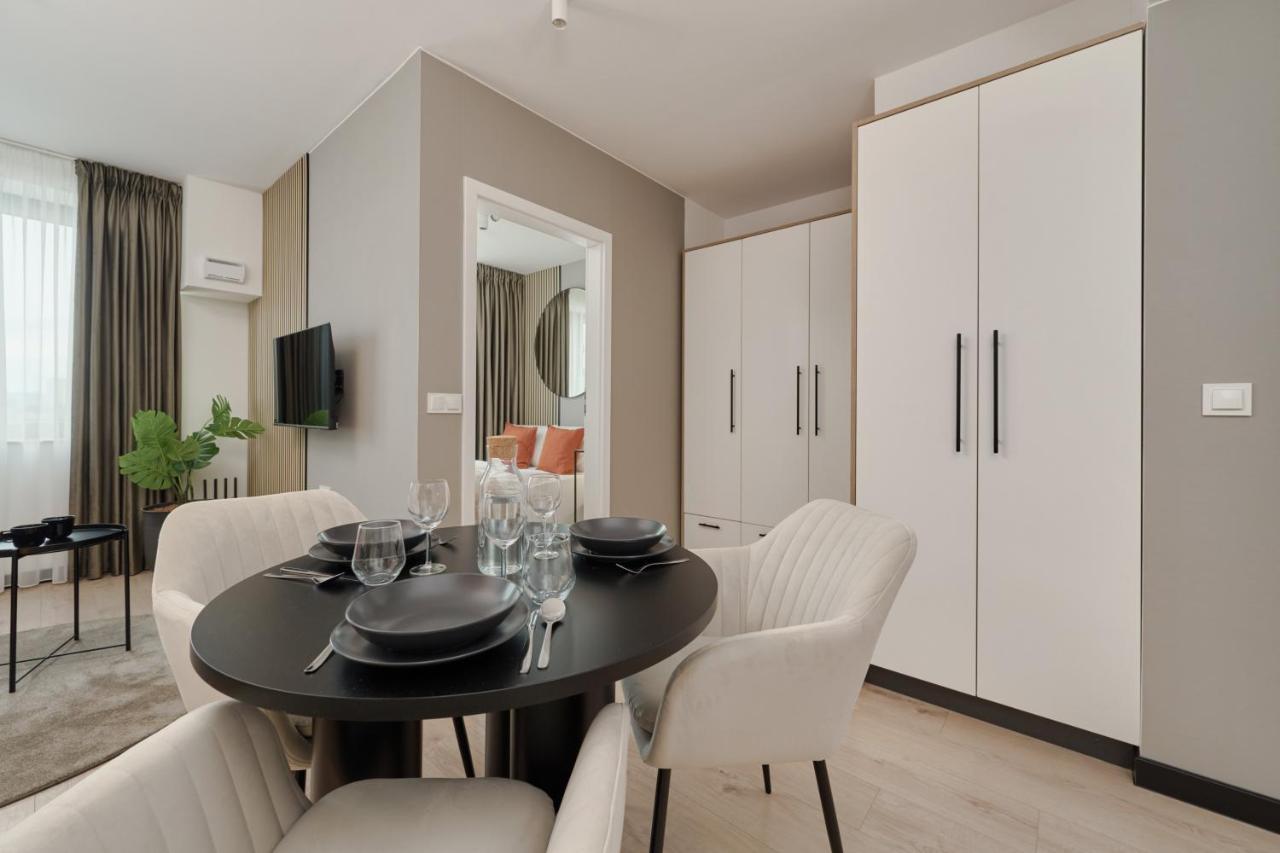 Wroclavia Apartments Dyrekcyjna By Noclegi Renters Wrocław Eksteriør billede
