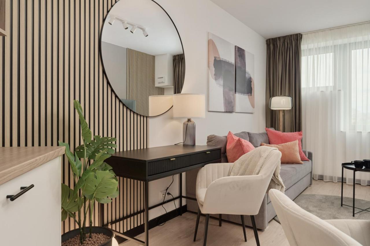 Wroclavia Apartments Dyrekcyjna By Noclegi Renters Wrocław Eksteriør billede