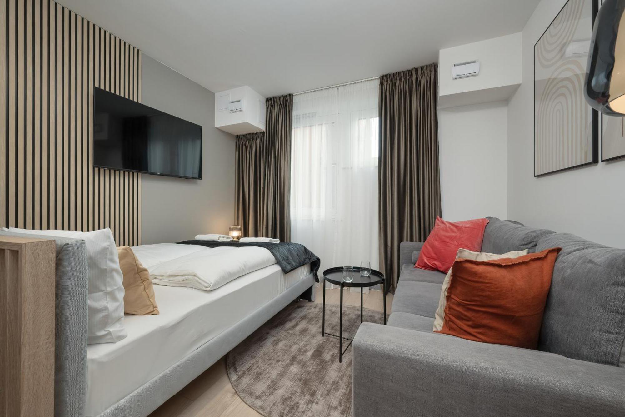 Wroclavia Apartments Dyrekcyjna By Noclegi Renters Wrocław Eksteriør billede
