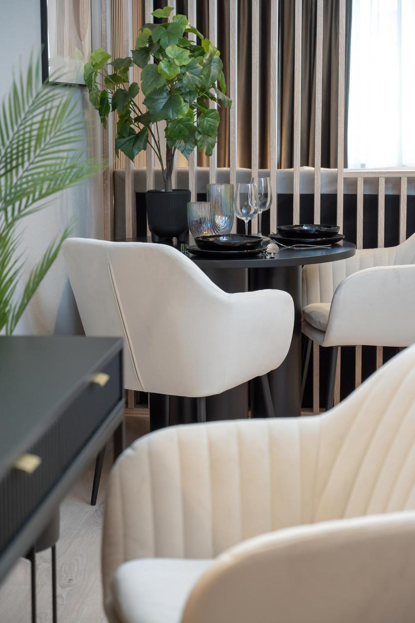 Wroclavia Apartments Dyrekcyjna By Noclegi Renters Wrocław Eksteriør billede