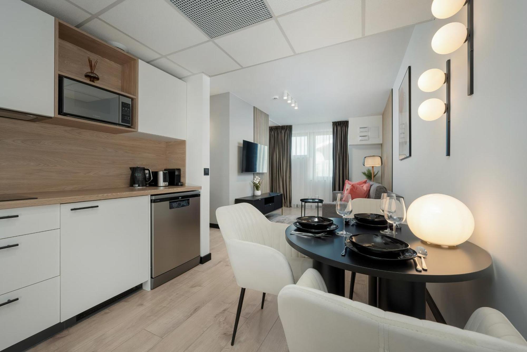 Wroclavia Apartments Dyrekcyjna By Noclegi Renters Wrocław Eksteriør billede