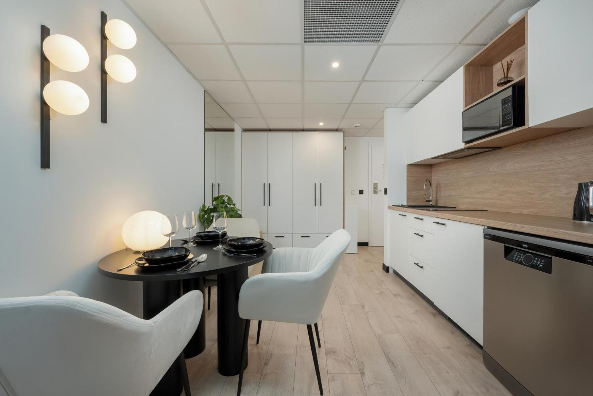 Wroclavia Apartments Dyrekcyjna By Noclegi Renters Wrocław Eksteriør billede