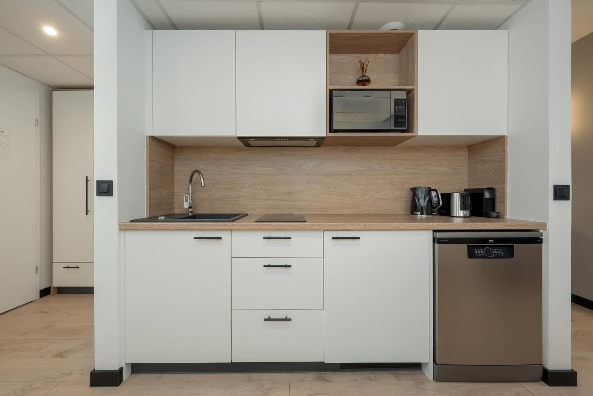 Wroclavia Apartments Dyrekcyjna By Noclegi Renters Wrocław Eksteriør billede